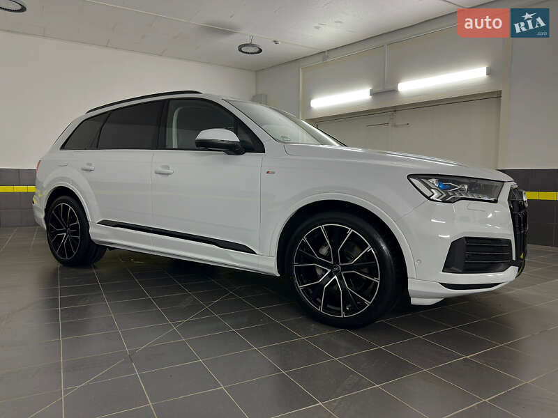Внедорожник / Кроссовер Audi Q7 2020 в Казатине