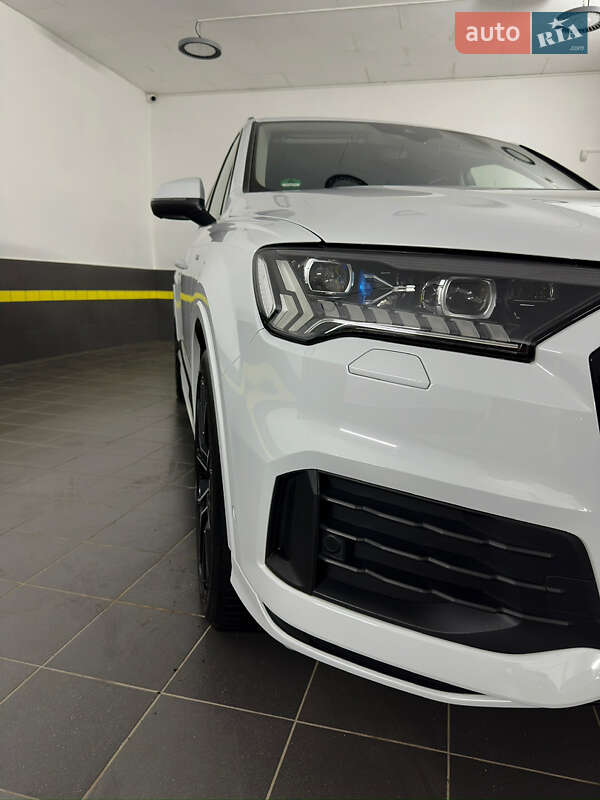 Внедорожник / Кроссовер Audi Q7 2020 в Казатине