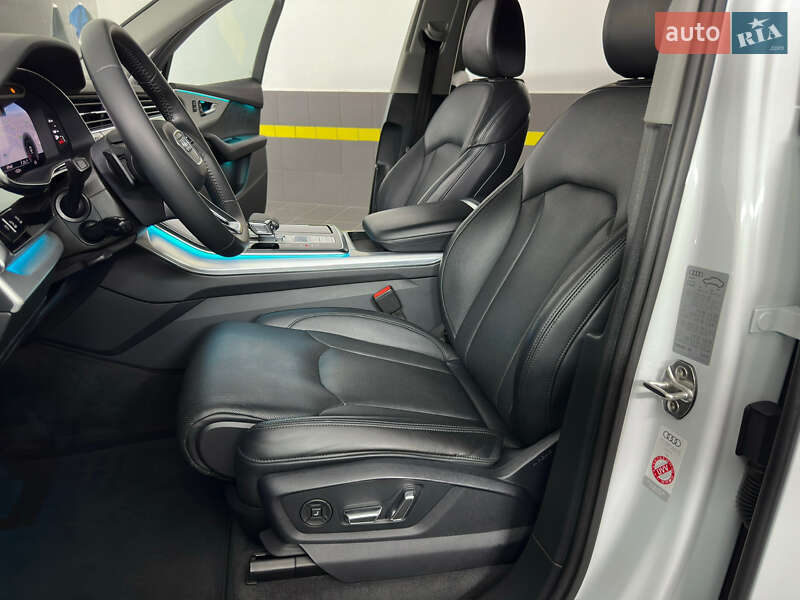 Внедорожник / Кроссовер Audi Q7 2020 в Казатине
