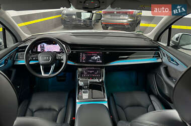 Внедорожник / Кроссовер Audi Q7 2020 в 