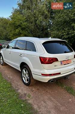 Внедорожник / Кроссовер Audi Q7 2013 в 