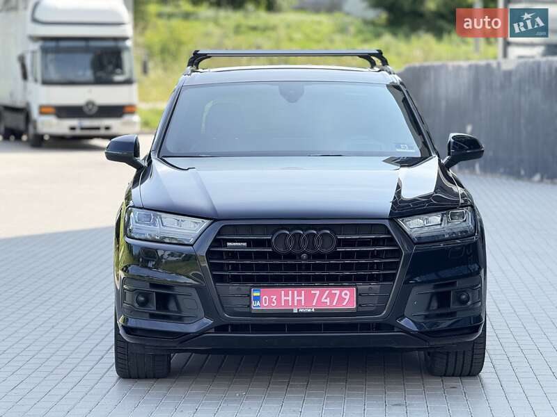 Внедорожник / Кроссовер Audi Q7 2017 в Ровно