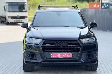Позашляховик / Кросовер Audi Q7 2017 в 