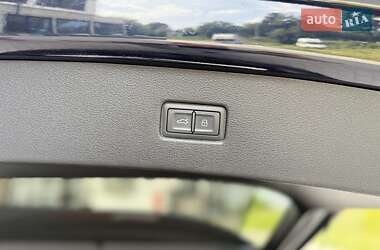 Позашляховик / Кросовер Audi Q7 2017 в 