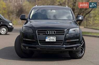 Внедорожник / Кроссовер Audi Q7 2007 в 