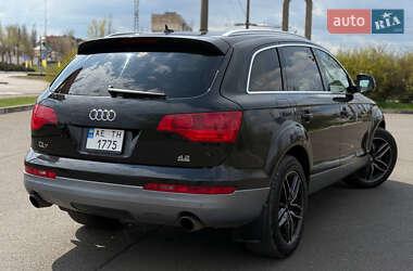 Внедорожник / Кроссовер Audi Q7 2007 в 