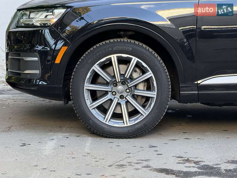 Позашляховик / Кросовер Audi Q7 2017 в Одесі фото 11 Позашляховик / Кросовер Audi Q7 2017 в Одесі