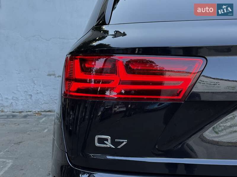Позашляховик / Кросовер Audi Q7 2017 в Одесі фото 17 Позашляховик / Кросовер Audi Q7 2017 в Одесі