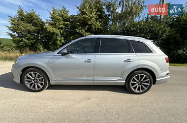 Внедорожник / Кроссовер Audi Q7 2017 в 