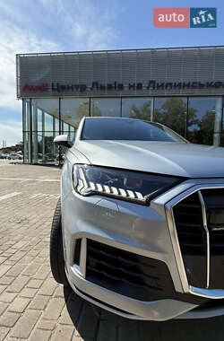 Внедорожник / Кроссовер Audi Q7 2023 в 