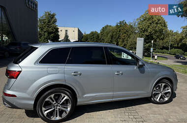 Внедорожник / Кроссовер Audi Q7 2023 в 
