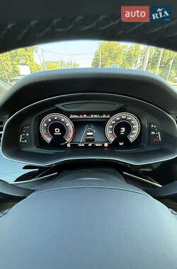 Внедорожник / Кроссовер Audi Q7 2023 в 