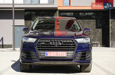 Позашляховик / Кросовер Audi Q7 2019 в Ужгороді