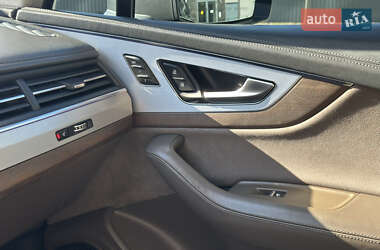 Внедорожник / Кроссовер Audi Q7 2019 в 