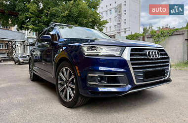 Внедорожник / Кроссовер Audi Q7 2019 в 