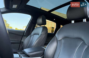 Внедорожник / Кроссовер Audi Q7 2021 в 
