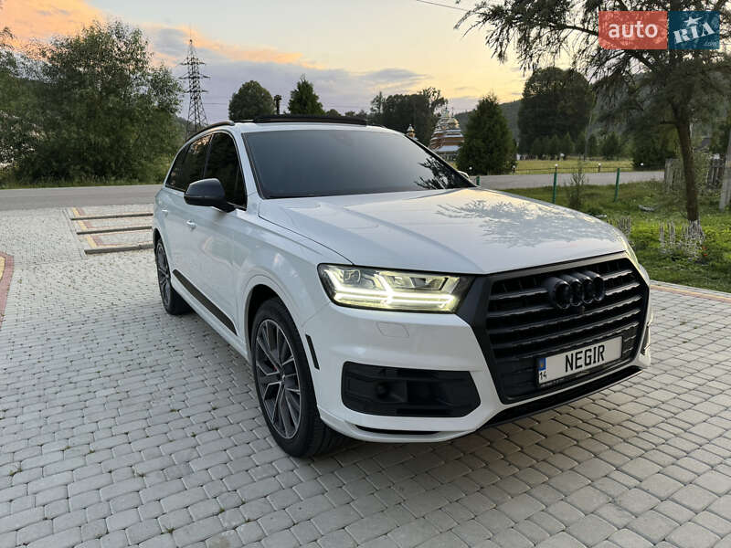 Позашляховик / Кросовер Audi Q7 2018 в Самборі