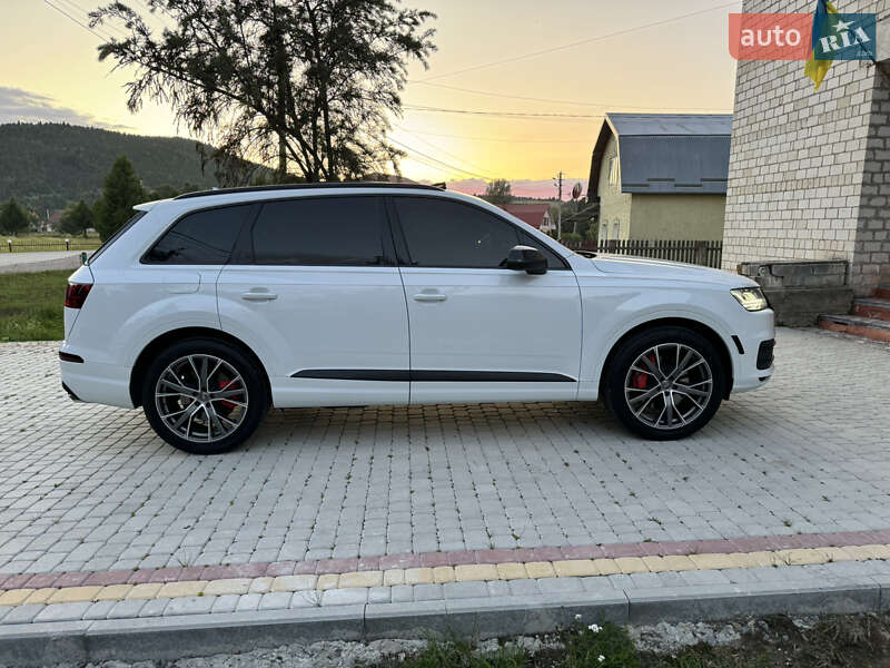 Позашляховик / Кросовер Audi Q7 2018 в Самборі