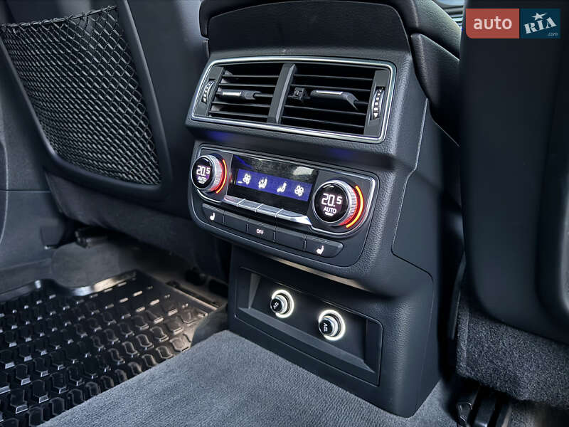 Позашляховик / Кросовер Audi Q7 2018 в Самборі
