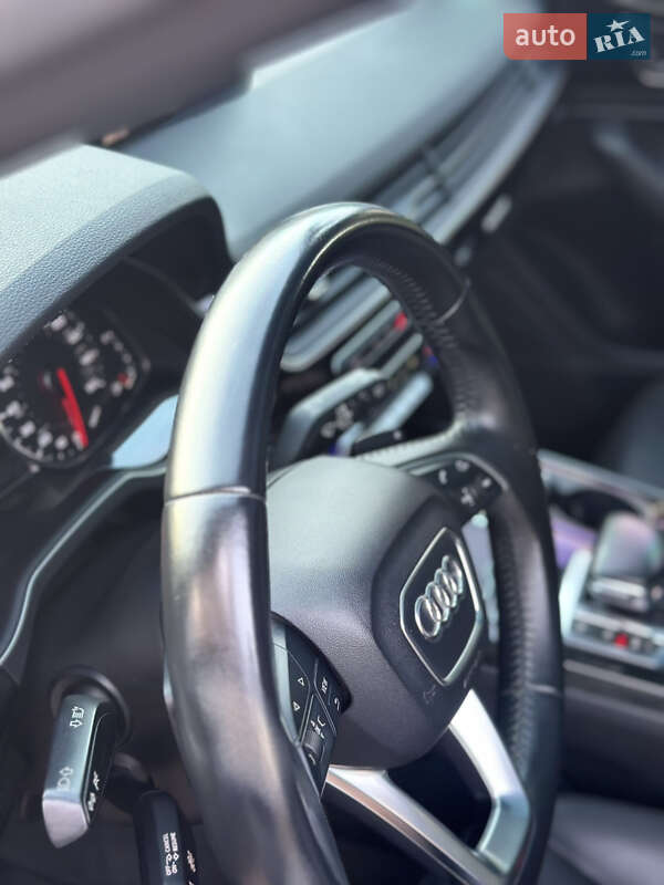 Внедорожник / Кроссовер Audi Q7 2017 в Владимире