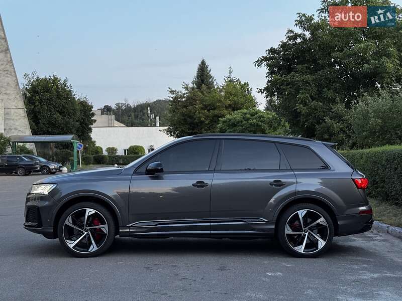 Внедорожник / Кроссовер Audi Q7 2019 в Обухове