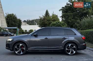 Внедорожник / Кроссовер Audi Q7 2019 в 