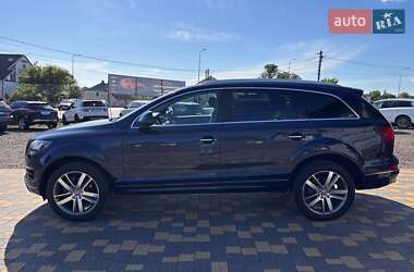 Позашляховик / Кросовер Audi Q7 2015 в 