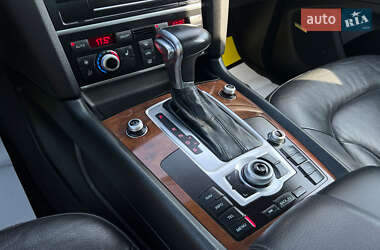 Внедорожник / Кроссовер Audi Q7 2012 в 
