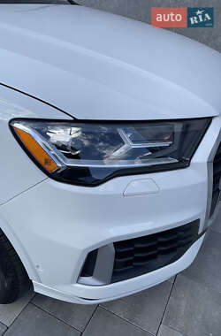 Внедорожник / Кроссовер Audi Q7 2021 в 