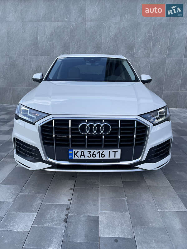 Позашляховик / Кросовер Audi Q7 2021 в Києві