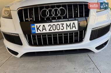 Внедорожник / Кроссовер Audi Q7 2014 в 