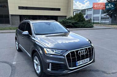 Внедорожник / Кроссовер Audi Q7 2020 в 