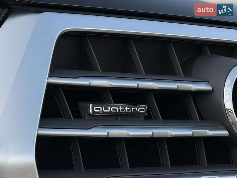 Позашляховик / Кросовер Audi Q7 2017 в Луцьку