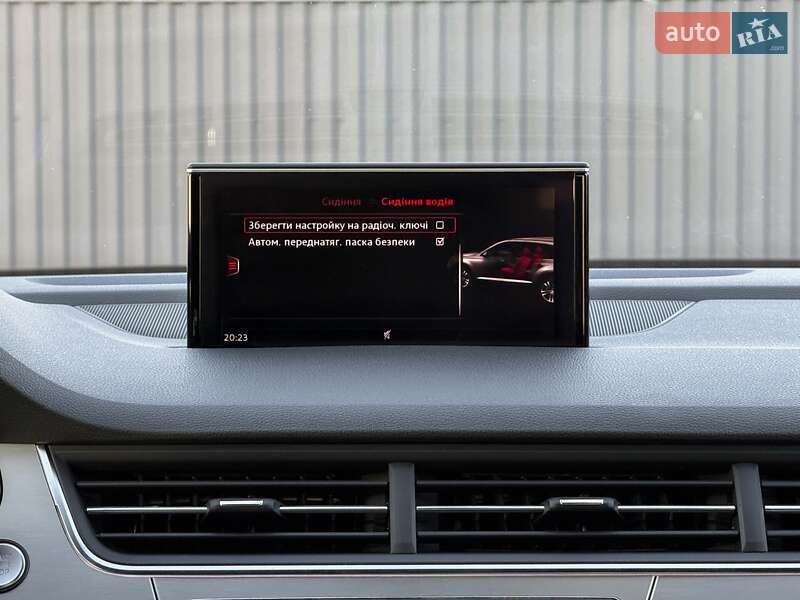 Позашляховик / Кросовер Audi Q7 2017 в Луцьку