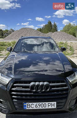 Внедорожник / Кроссовер Audi Q7 2018 в 