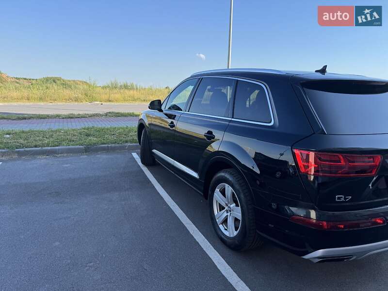 Внедорожник / Кроссовер Audi Q7 2018 в Виннице