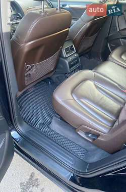 Внедорожник / Кроссовер Audi Q7 2011 в 