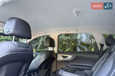 Внедорожник / Кроссовер Audi Q7 2015 в 