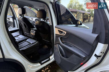 Внедорожник / Кроссовер Audi Q7 2015 в 