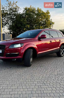 Внедорожник / Кроссовер Audi Q7 2006 в 