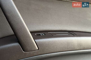 Внедорожник / Кроссовер Audi Q7 2013 в 