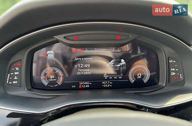 Внедорожник / Кроссовер Audi Q7 2020 в 