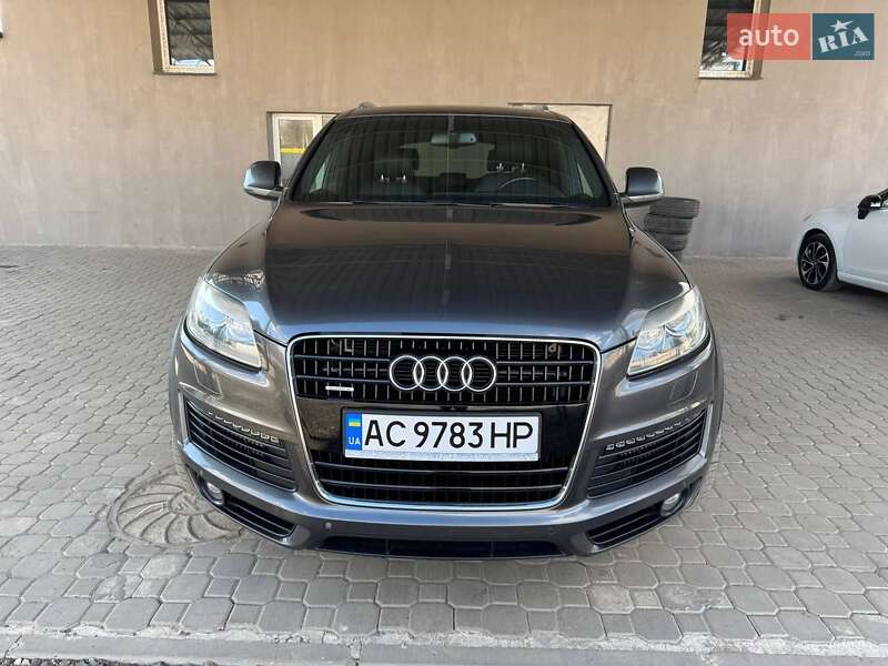 Внедорожник / Кроссовер Audi Q7 2007 в 