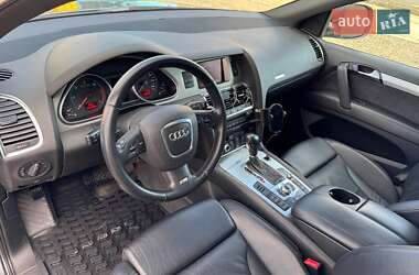 Внедорожник / Кроссовер Audi Q7 2007 в 