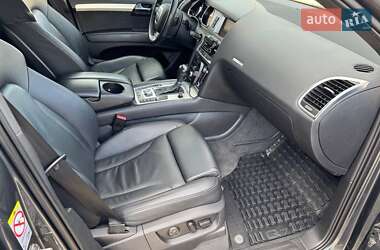 Внедорожник / Кроссовер Audi Q7 2007 в 