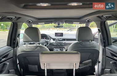 Внедорожник / Кроссовер Audi Q7 2017 в 