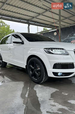 Внедорожник / Кроссовер Audi Q7 2014 в 
