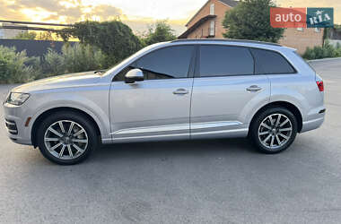 Позашляховик / Кросовер Audi Q7 2016 в 