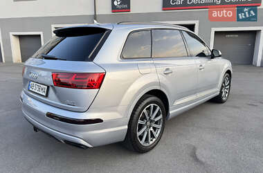 Позашляховик / Кросовер Audi Q7 2016 в 
