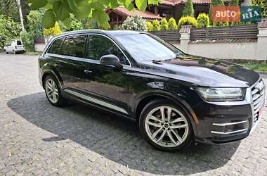 Внедорожник / Кроссовер Audi Q7 2016 в 
